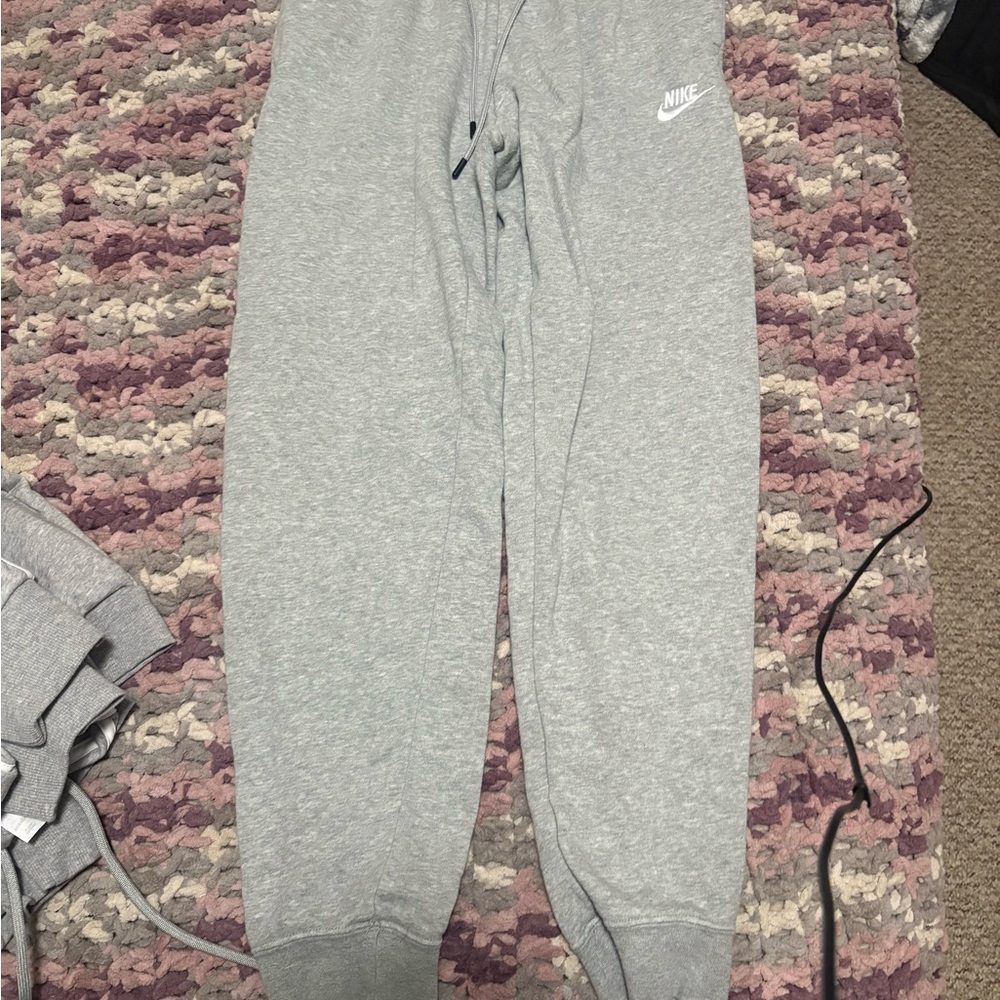 Nike Women’s Light Gray Joggers